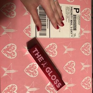 JSC Valentine’s Exclusive The Gloss (surpreme box)